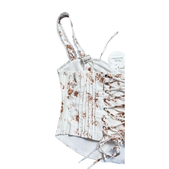 Under the Willow California - Floral Lace Trimmed Women's Top - Picture 6 of 10